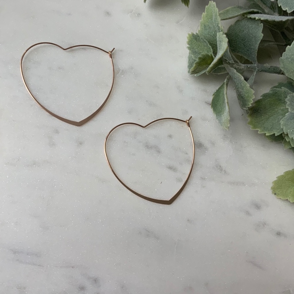 The Hazel - Dainty Heart Hoop Earrings - Picture 3 of 4